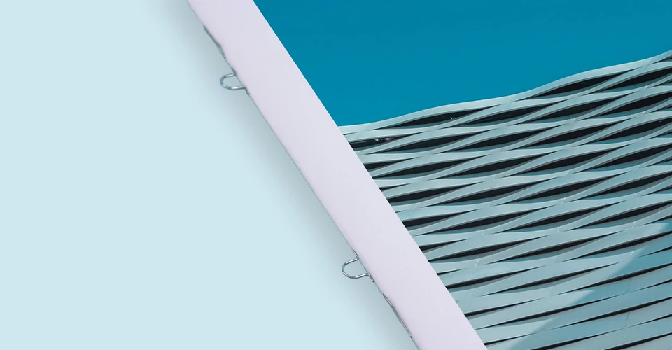 Broschüre mit Ringösenheftung im Detail