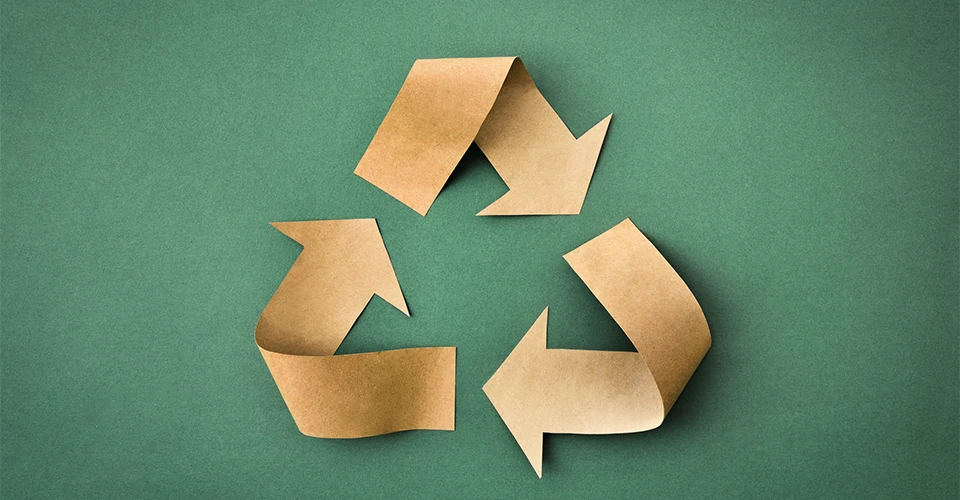 Recycling-Logo aus Papier